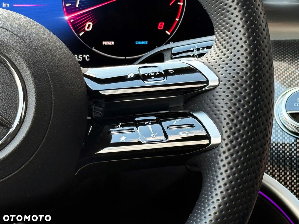 Mercedes-Benz Klasa C 300 9G-TRONIC AMG Line - 20