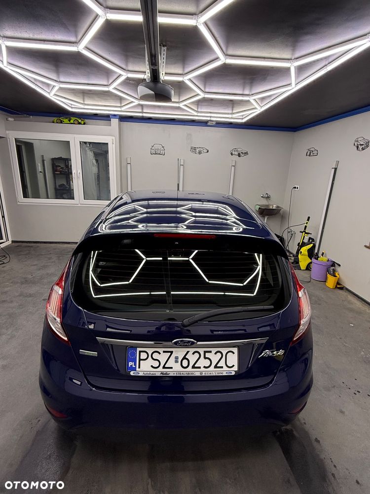 Ford Fiesta - 15