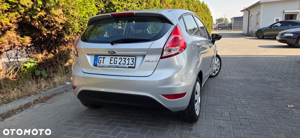 Ford Fiesta 1.25 Platinium X - 14