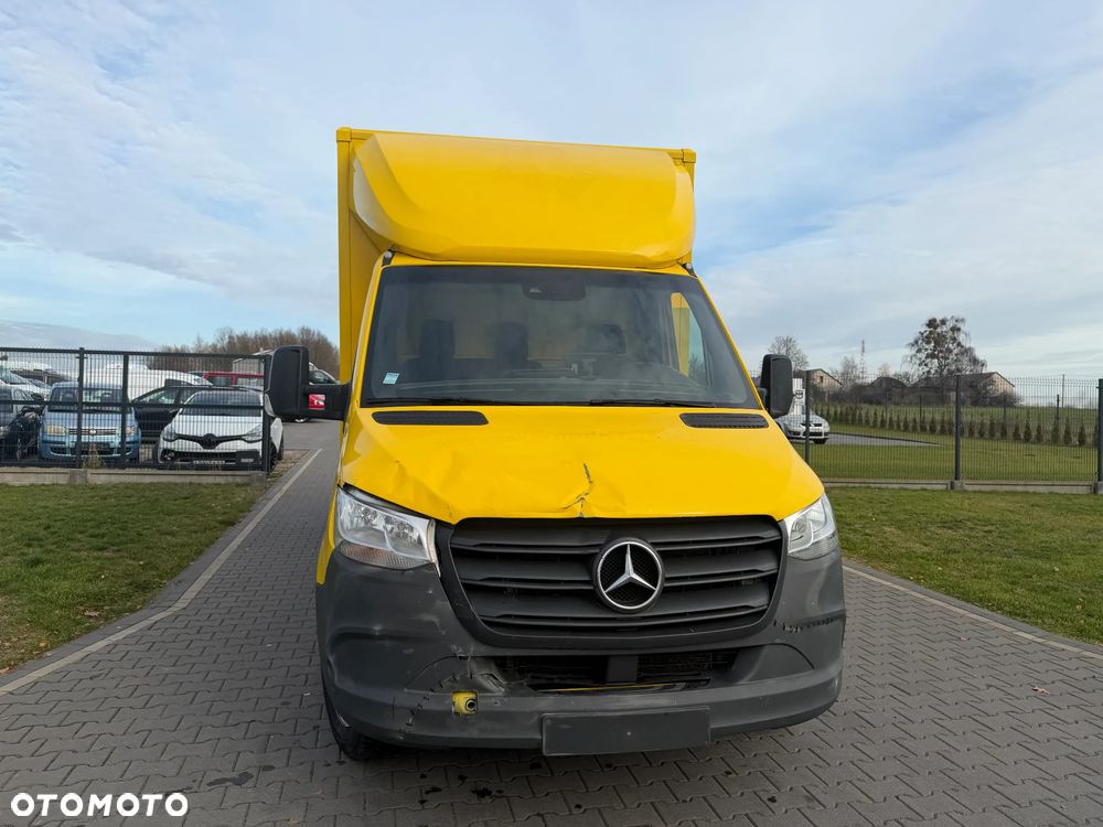 Mercedes-Benz Sprinter - 2