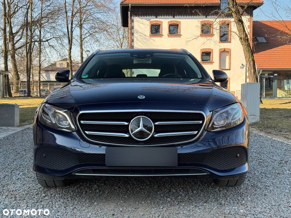 Mercedes-Benz Klasa E - 2