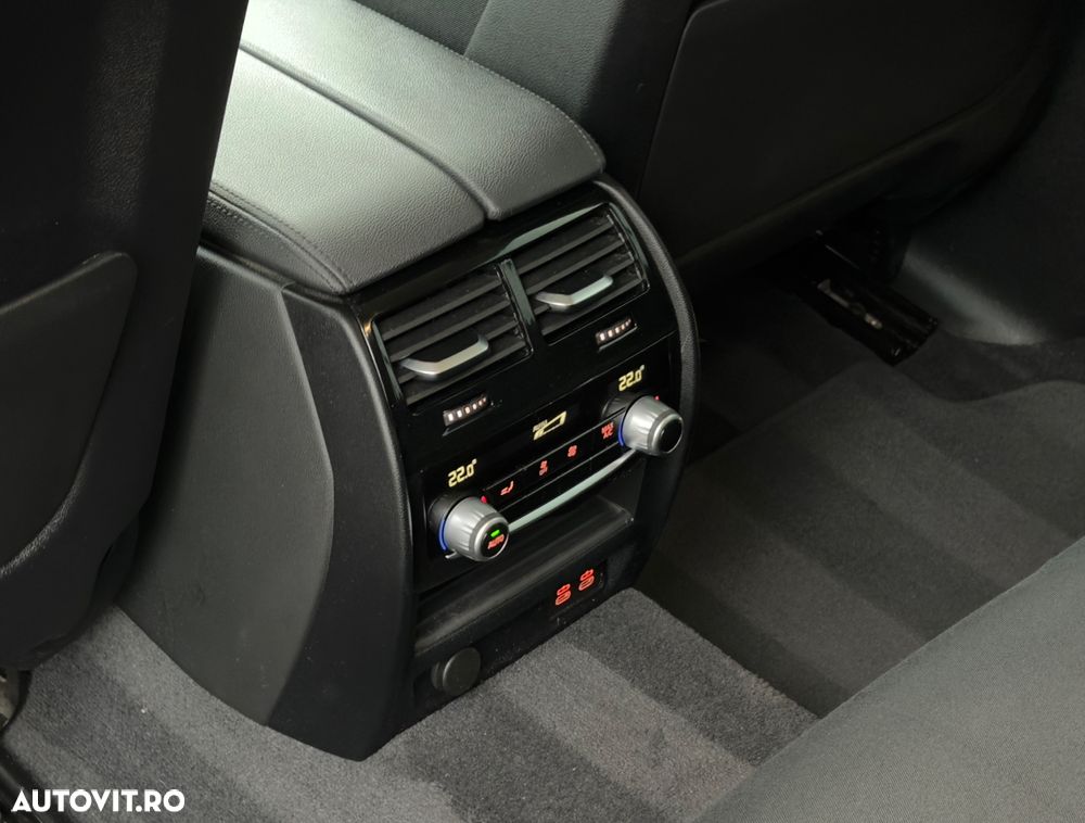 BMW Seria 5 520d xDrive Aut. - 8