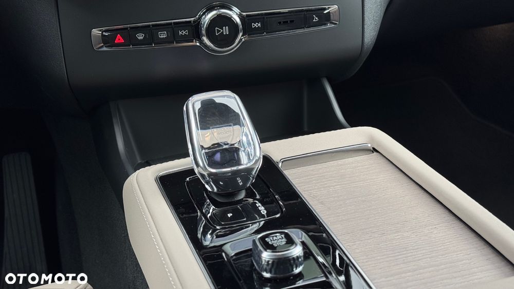 Volvo XC 90 B5 B AWD Plus Bright - 18