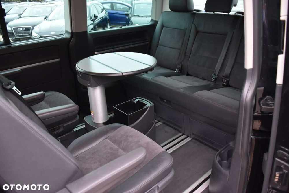 Volkswagen Multivan - 7