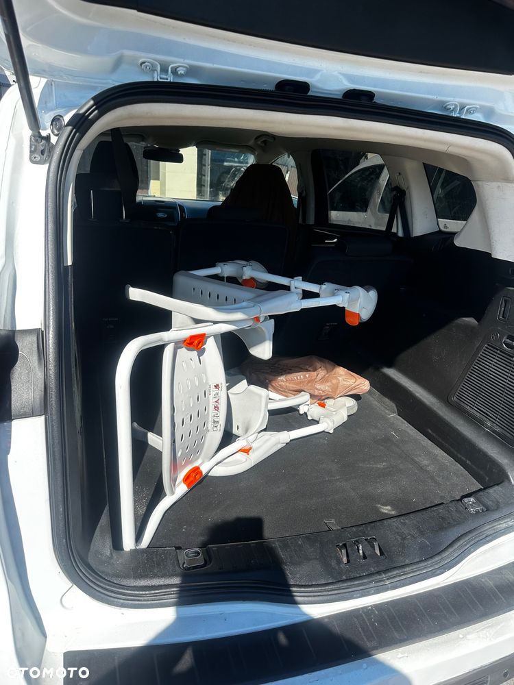 Ford S-Max 2.0 TDCi Titanium PowerShift - 6