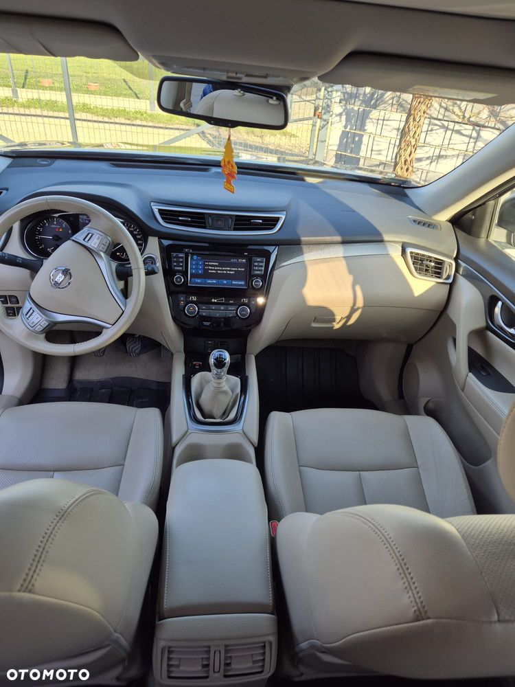 Nissan X-Trail 1.6 DIG-T Tekna 2WD - 8