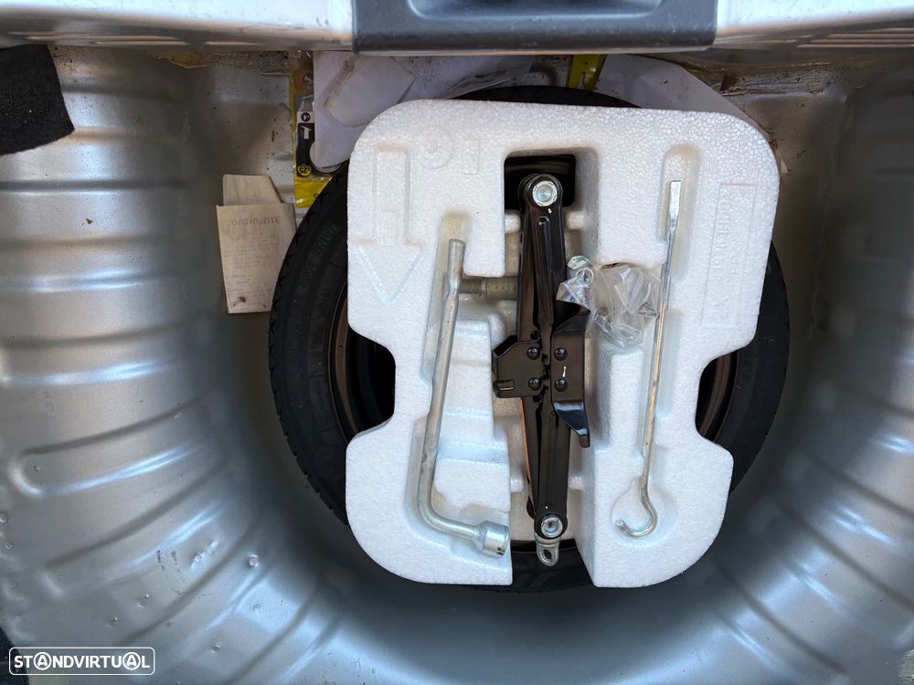 Nissan Micra 1.2 Visia - 36