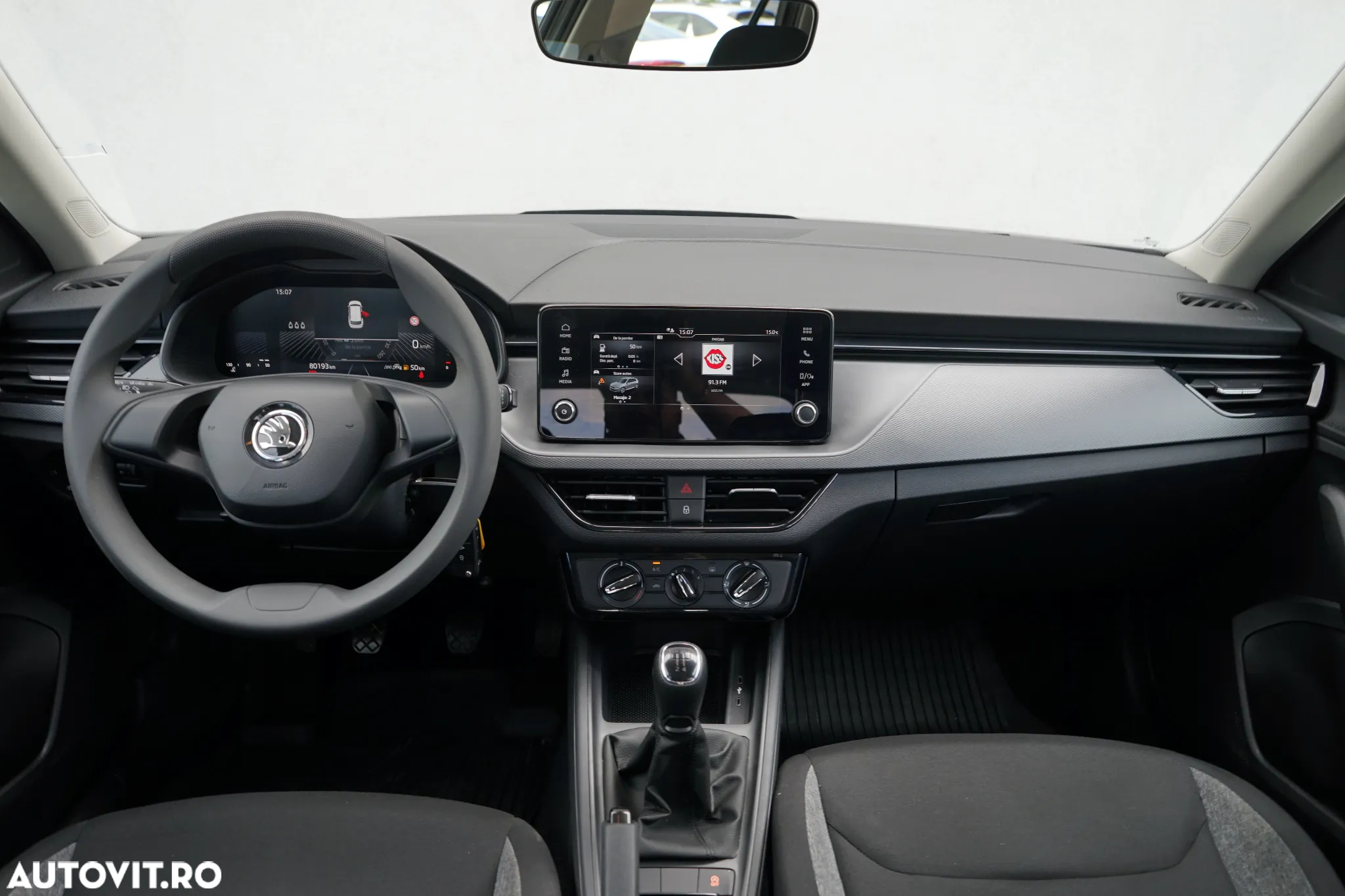 Skoda Kamiq 1.0 TSI Essence - 23