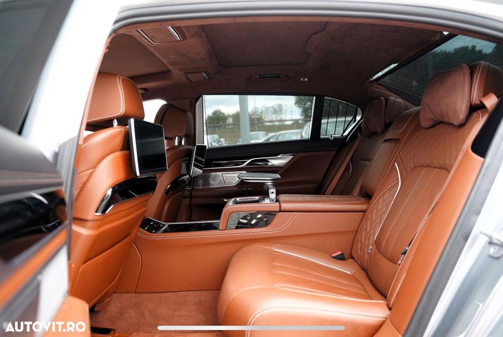 BMW M7 M760Li xDrive V12 Excellence - 2