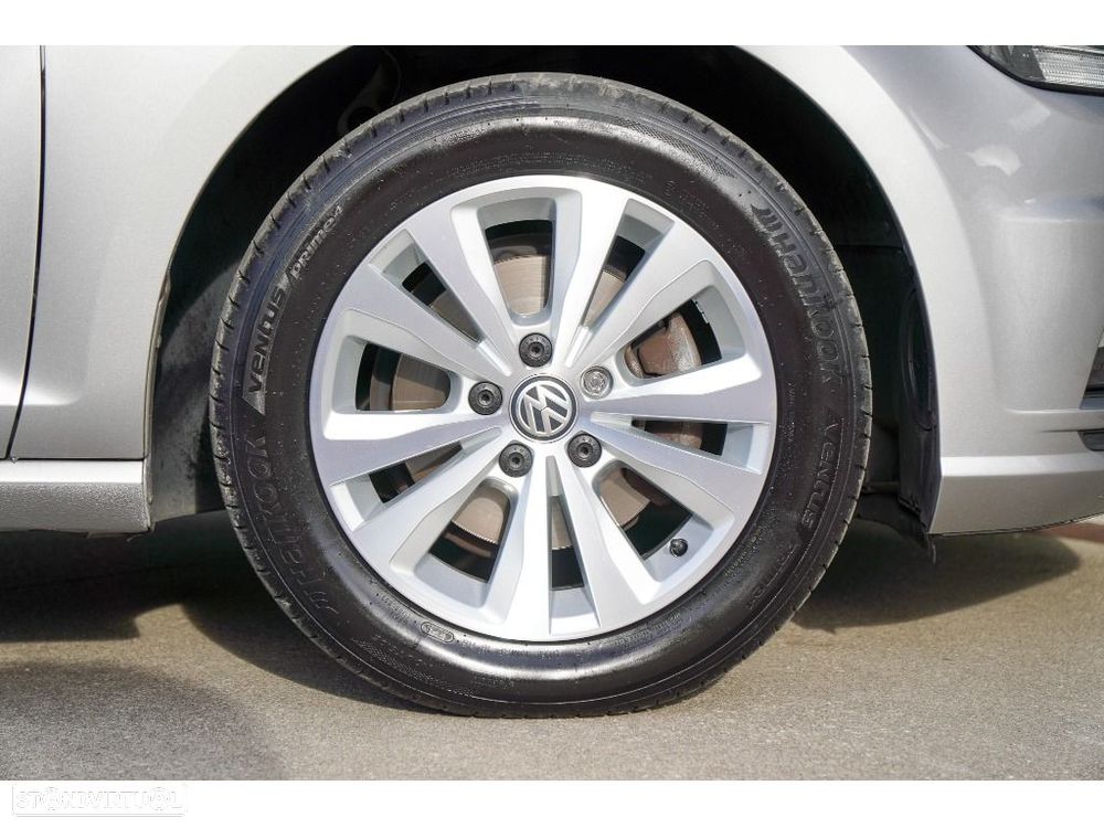 VW Golf Variant 1.6 TDi Confortline - 16