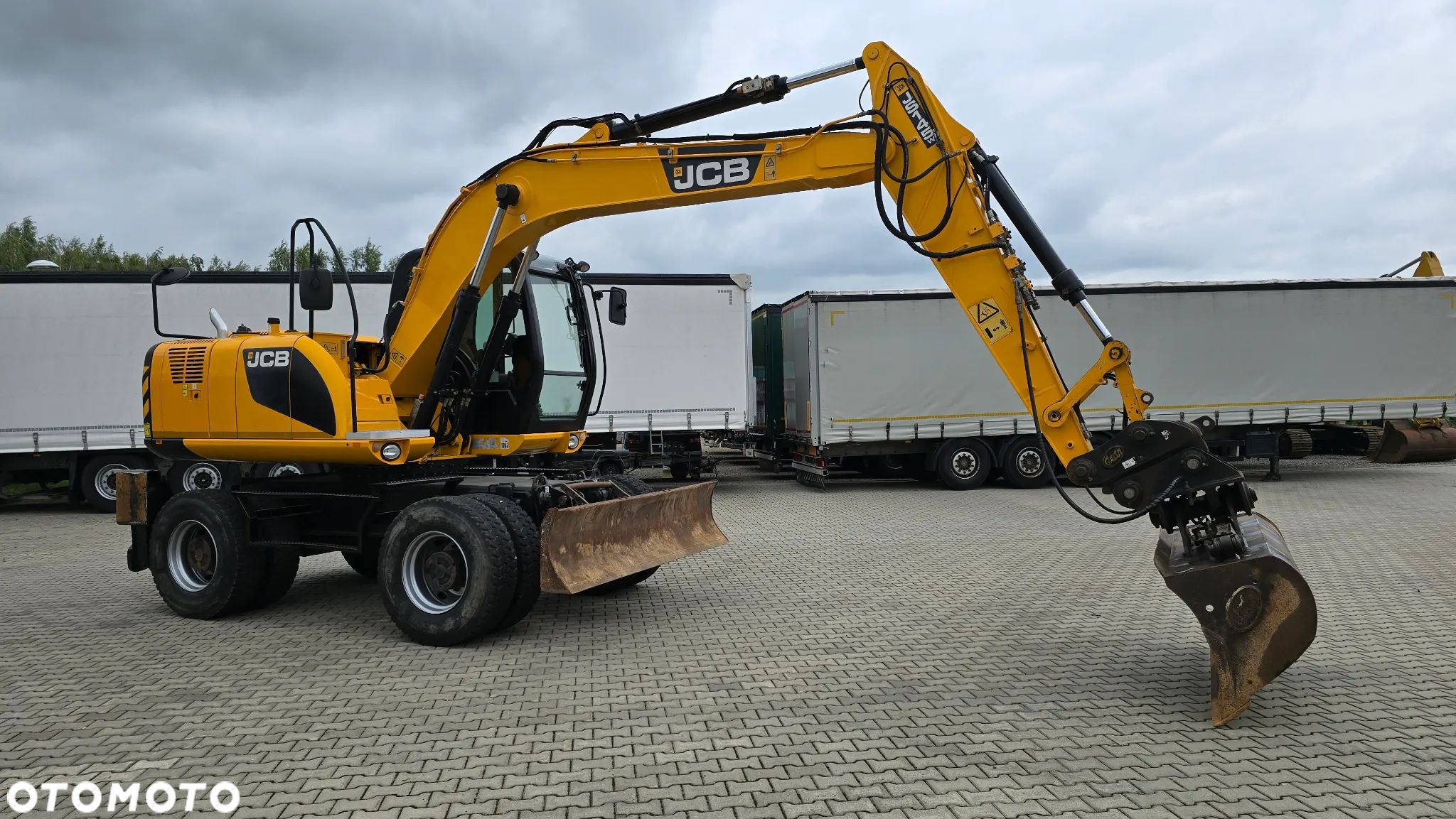 JCB JS 145 W - 1