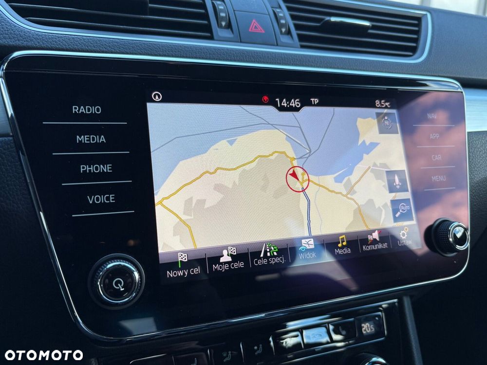 Skoda Superb 2.0 TDI SCR Ambition DSG - 34