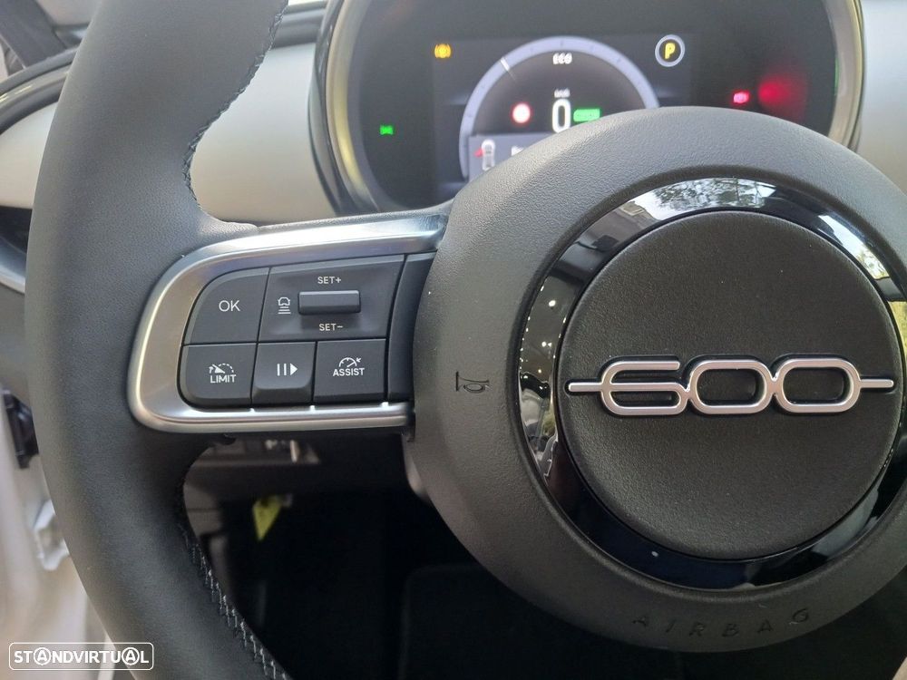 Fiat 600e 54 kWh La Prima - 23