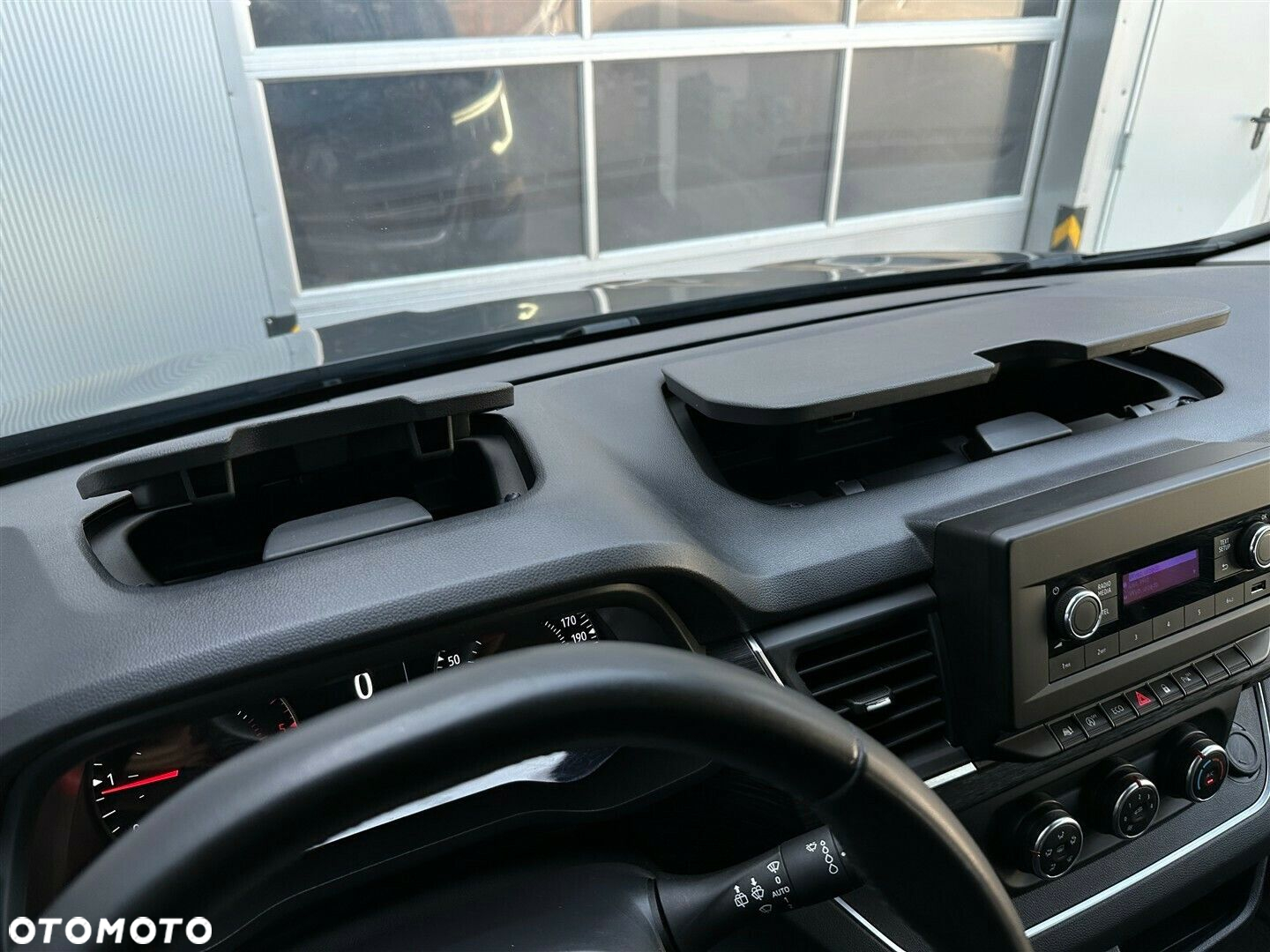 Renault Trafic SpaceClass 2.0 dCi - 25