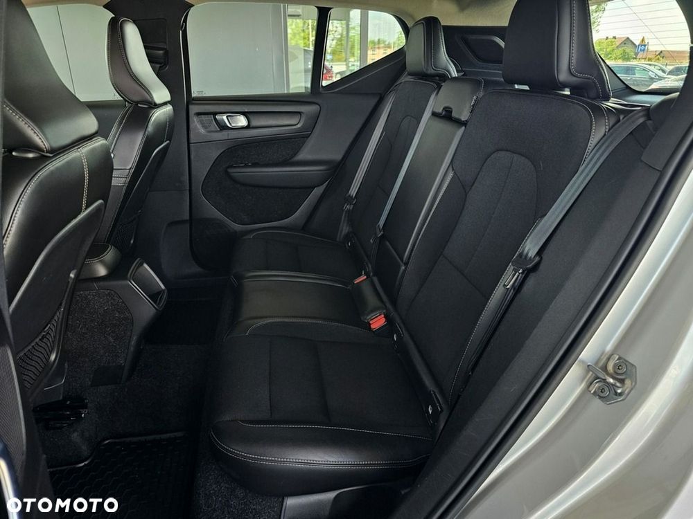 Volvo XC 40 - 27