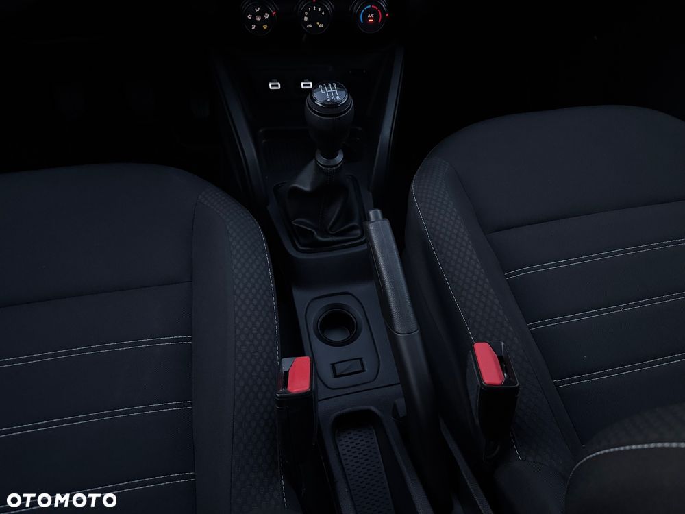 Dacia Duster TCe 100 2WD Essential - 18