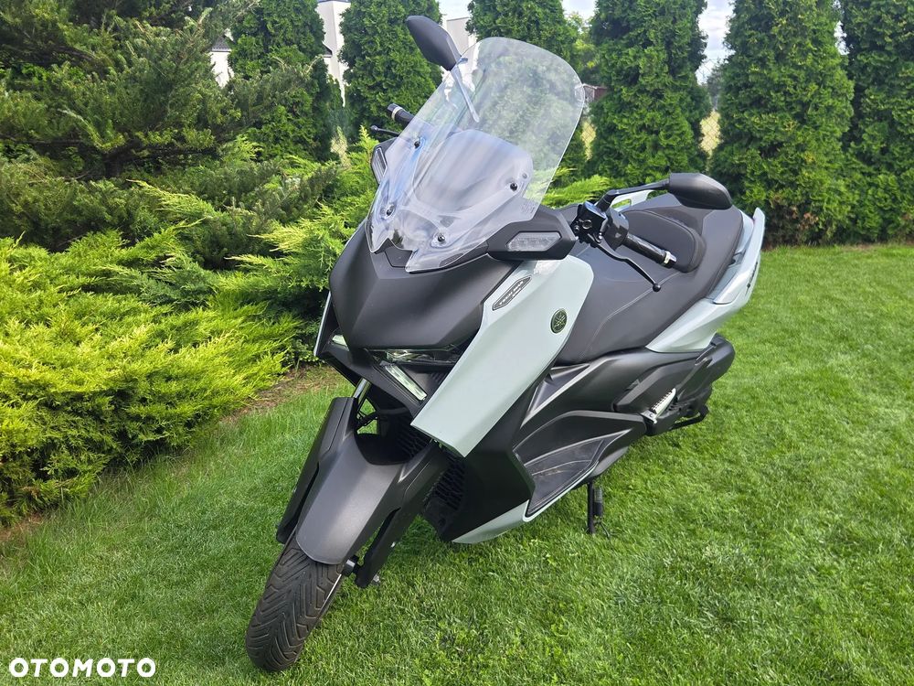Yamaha X-max - 10