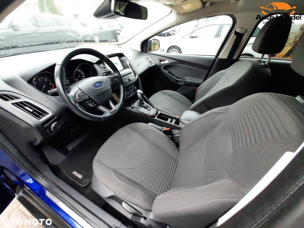 Ford Focus 1.5 EcoBlue Start-Stopp-System TITANIUM - 32