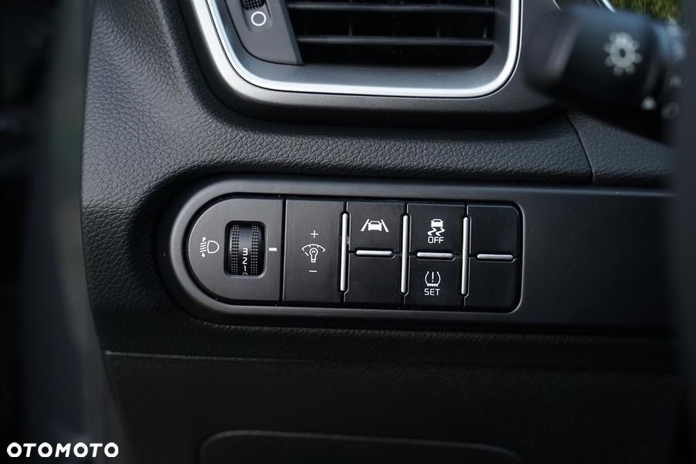 Kia XCeed 1.6 T-GDI M DCT - 14