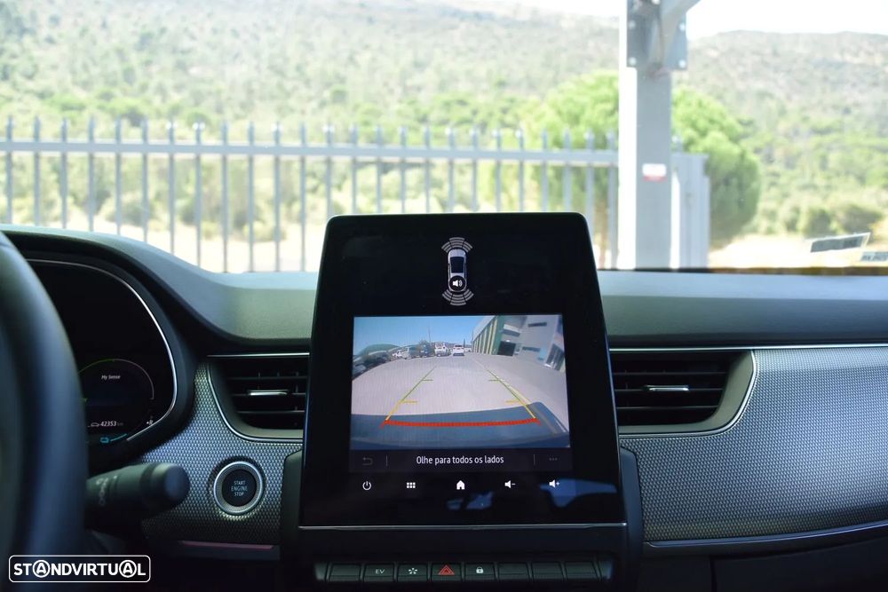 Renault Arkana 1.6 E-Tech Full Hybrid Techno - 17