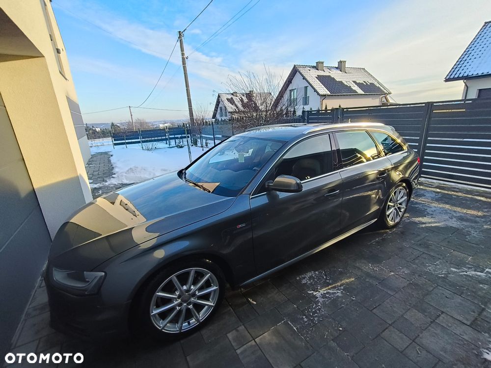 Audi A4 Avant 2.0 TDI Quattro Line S tronic - 39