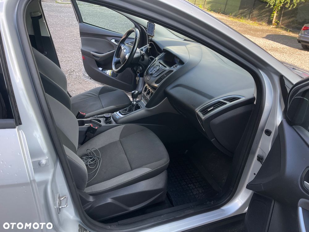Ford Focus 1.6 TDCi DPF Trend - 12