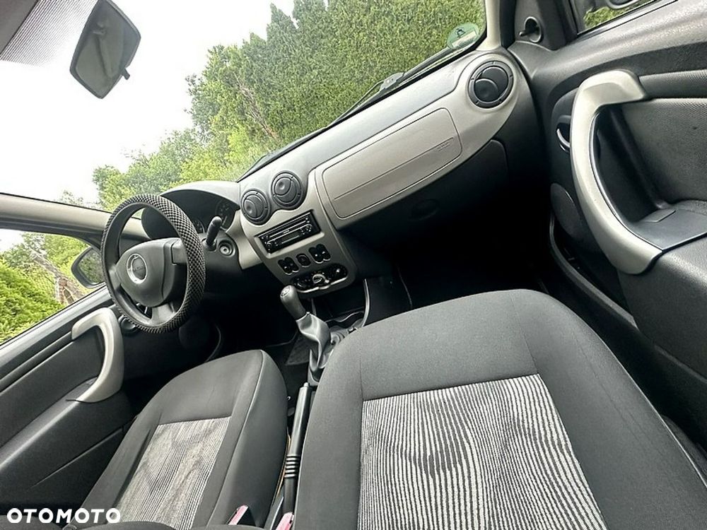 Dacia Sandero - 6