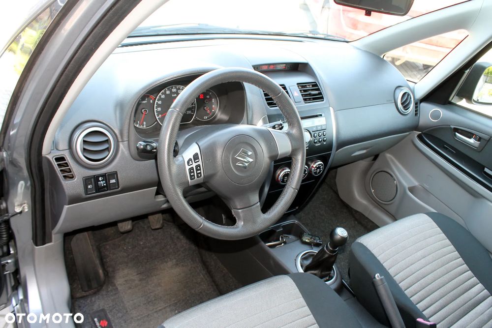 Suzuki SX4 1.6 VVT 4x4 Club - 11