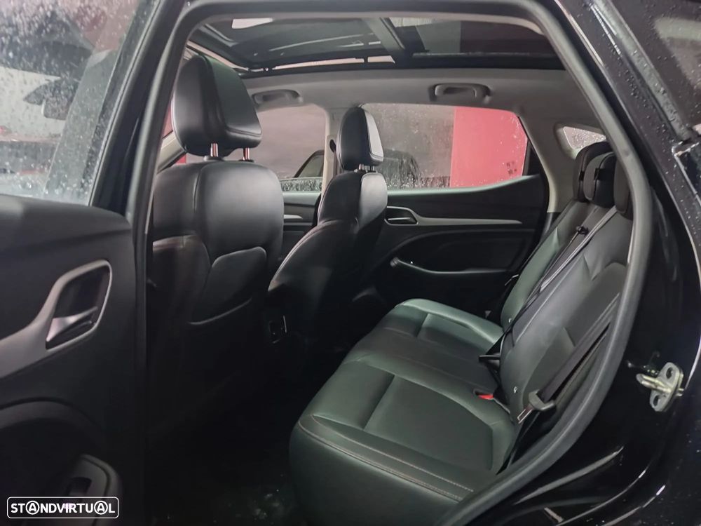 MG ZS Maximal Luxury - 14