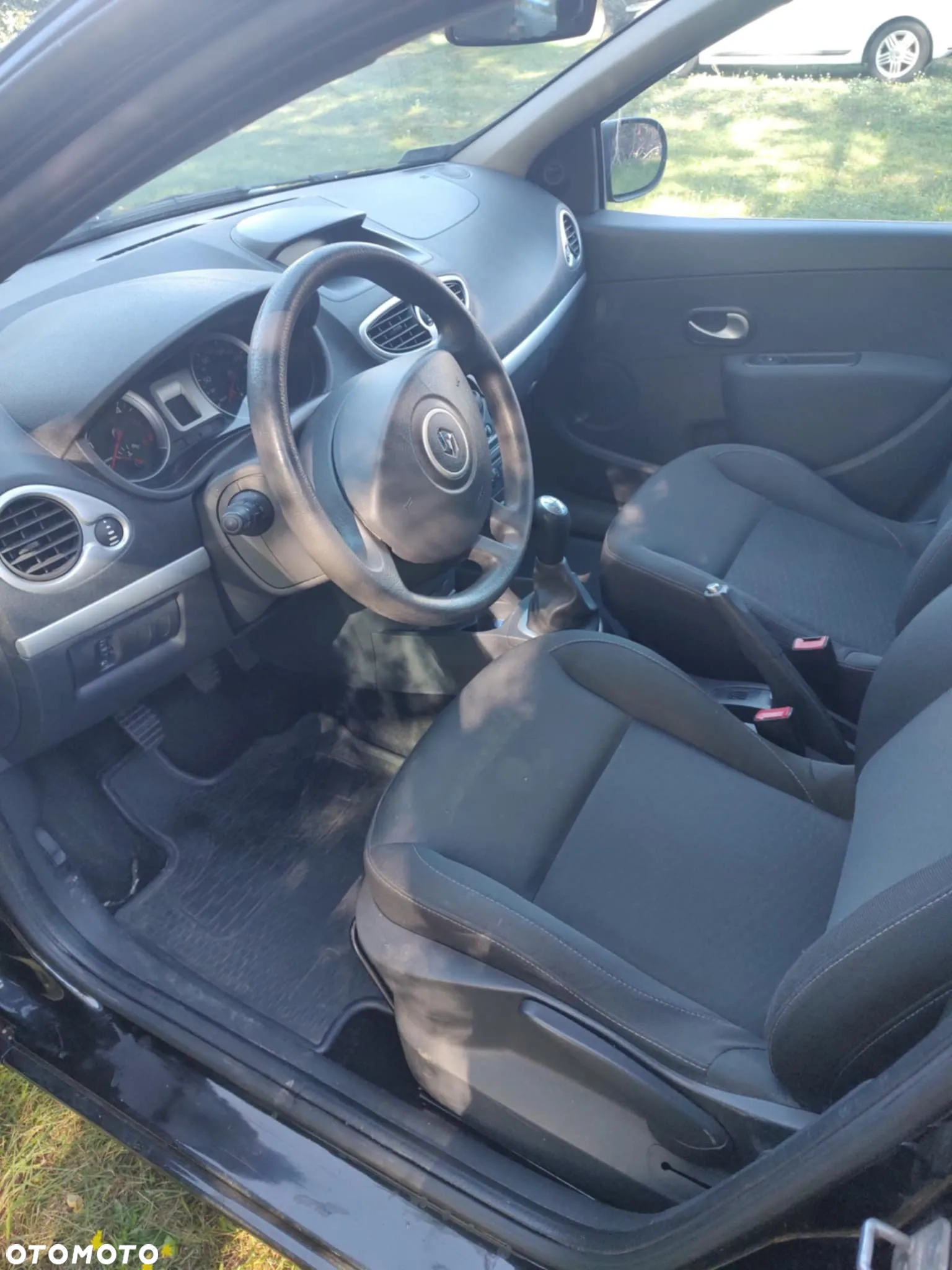 Renault Clio 1.5 dCi Authentique - 7