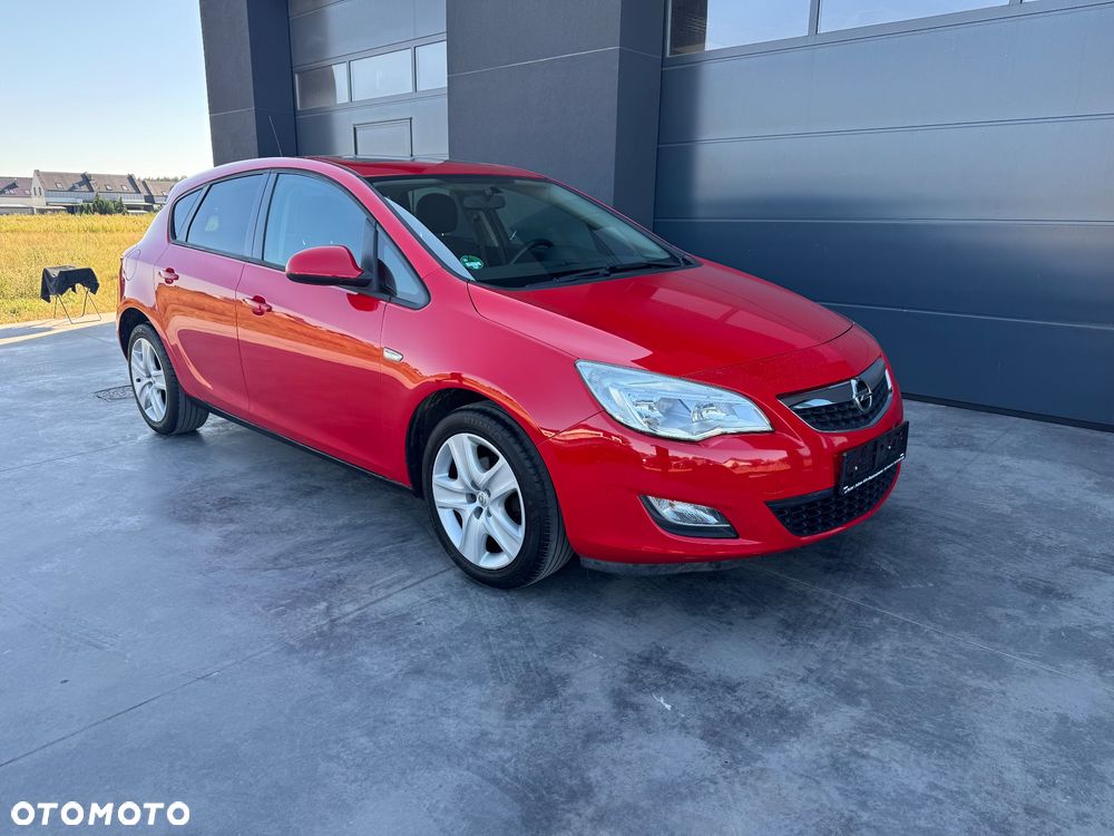 Opel Astra 1.4 ecoFLEX - 9