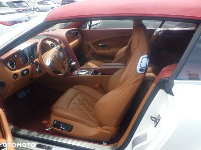 Bentley Continental GT Speed - 32