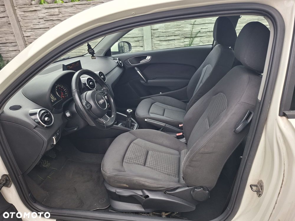 Audi A1 3-drzwiowe 1.6 TDI S line edition - 12