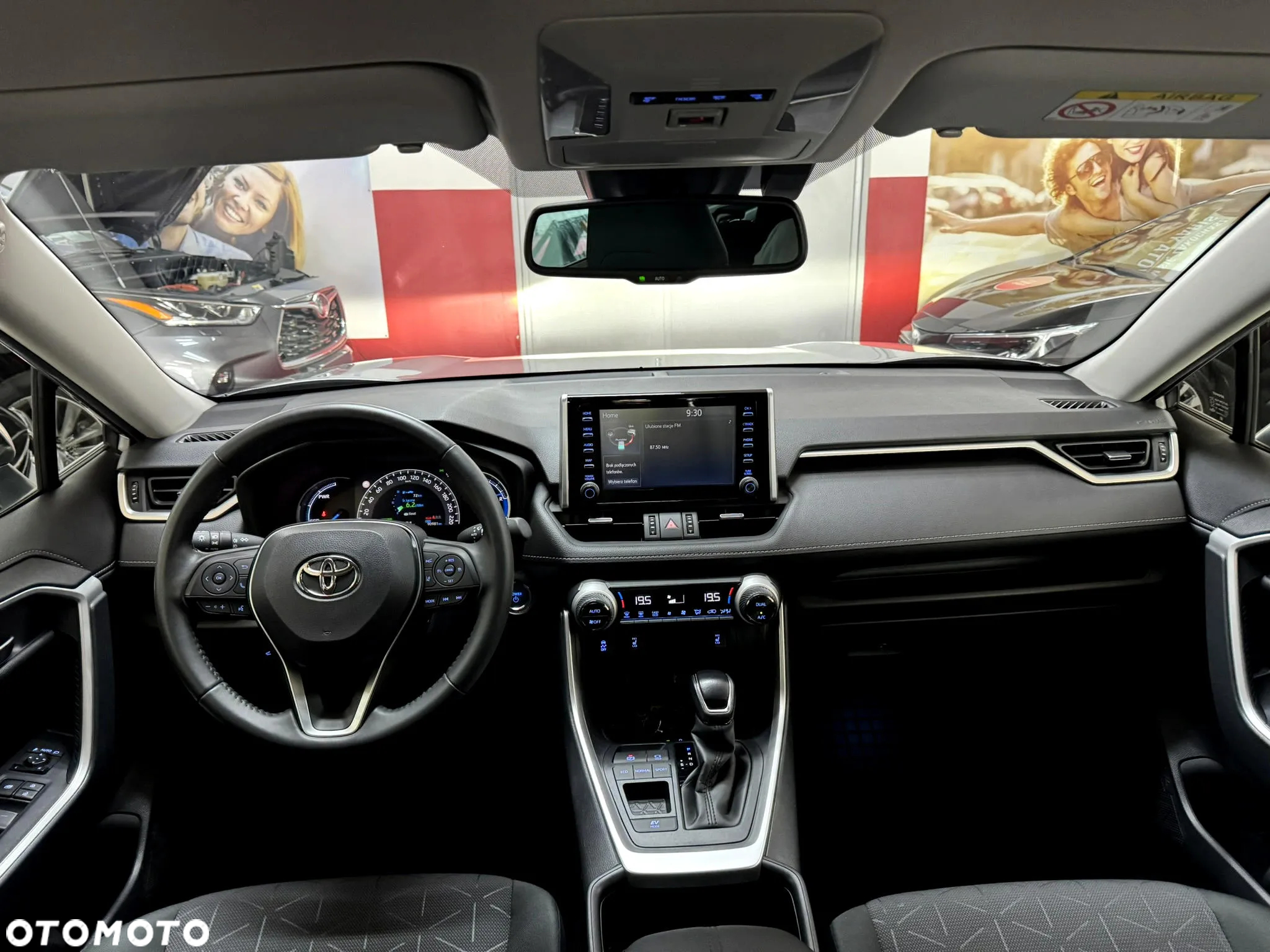 Toyota RAV4 2.5 Hybrid Comfort 4x2 - 18