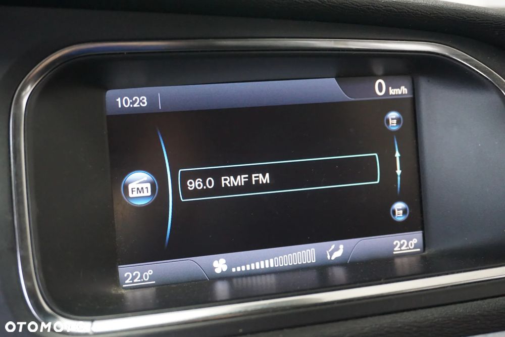 Volvo V40 D3 Geartronic Kinetic - 32