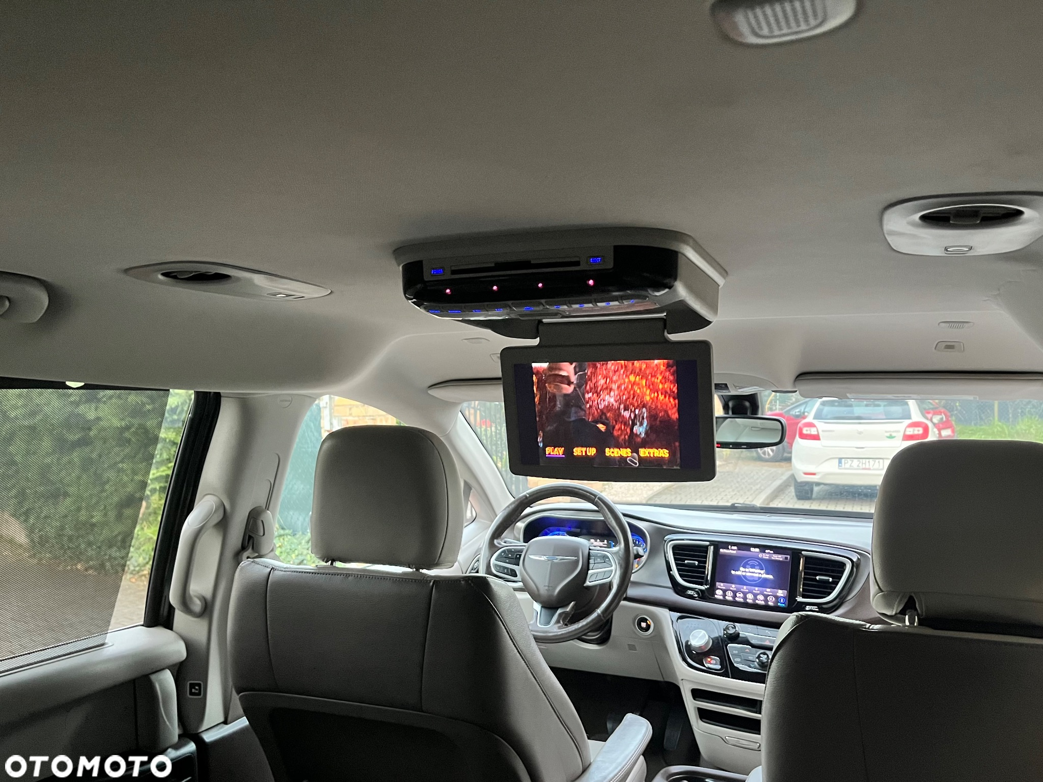 Chrysler Pacifica - 6