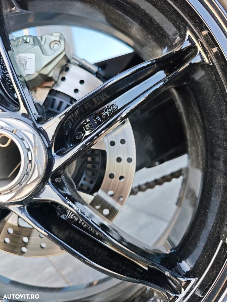 KTM 1390 Super Duke - 9