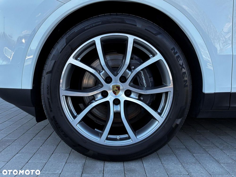 Porsche Cayenne - 17
