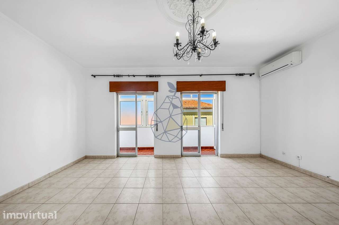 Apartamento T2 com Áreas Generosas na Boavista em Portimão - Grande imagem: 5/45
