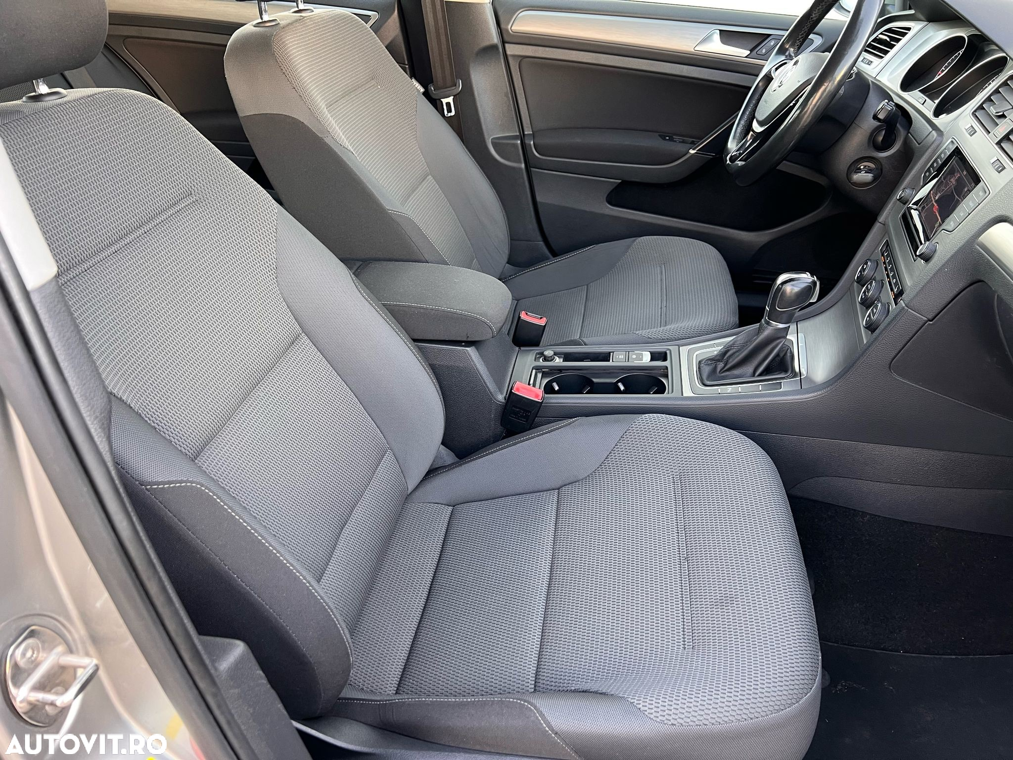 Volkswagen Golf 2.0 TDI DPF BMT DSG Comfortline - 13