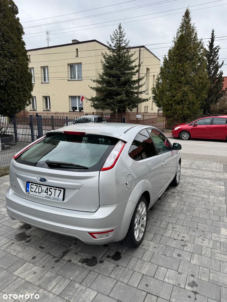Ford Focus 1.6 Trend - 4
