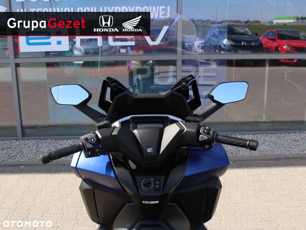 Honda NSS - 12