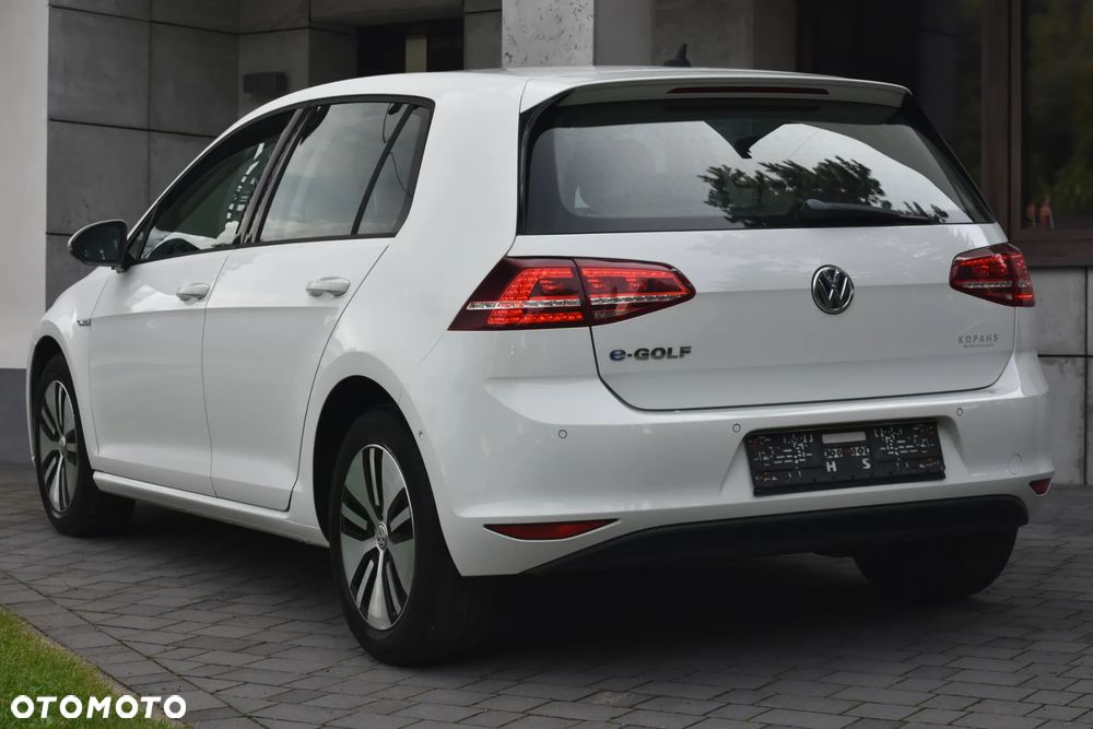 Volkswagen Golf - 14