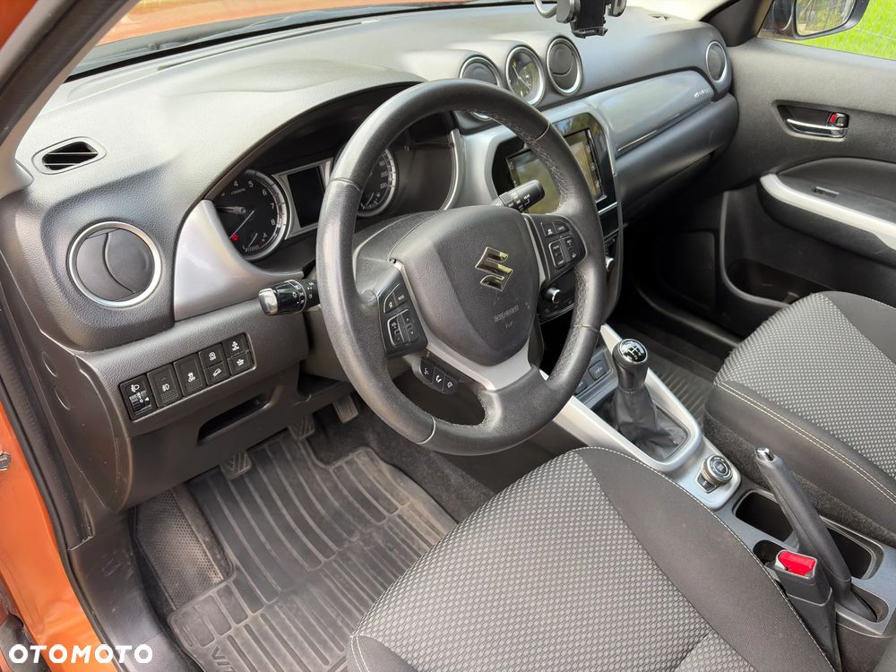 Suzuki Vitara 1.6 Premium 4WD - 13
