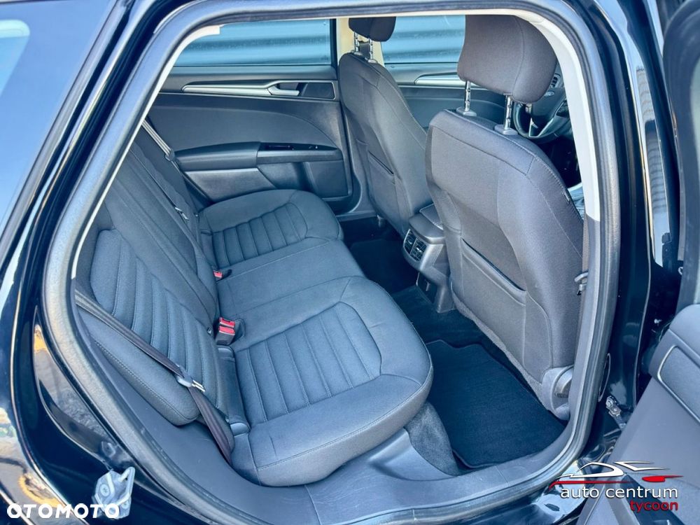 Ford Mondeo - 12