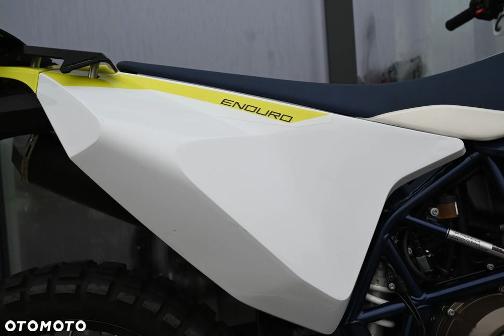 Husqvarna 701 - 23