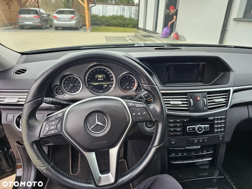 Mercedes-Benz Klasa E 200 CGI BlueEFFICIENCY 7G-TRONIC Avantgarde - 14