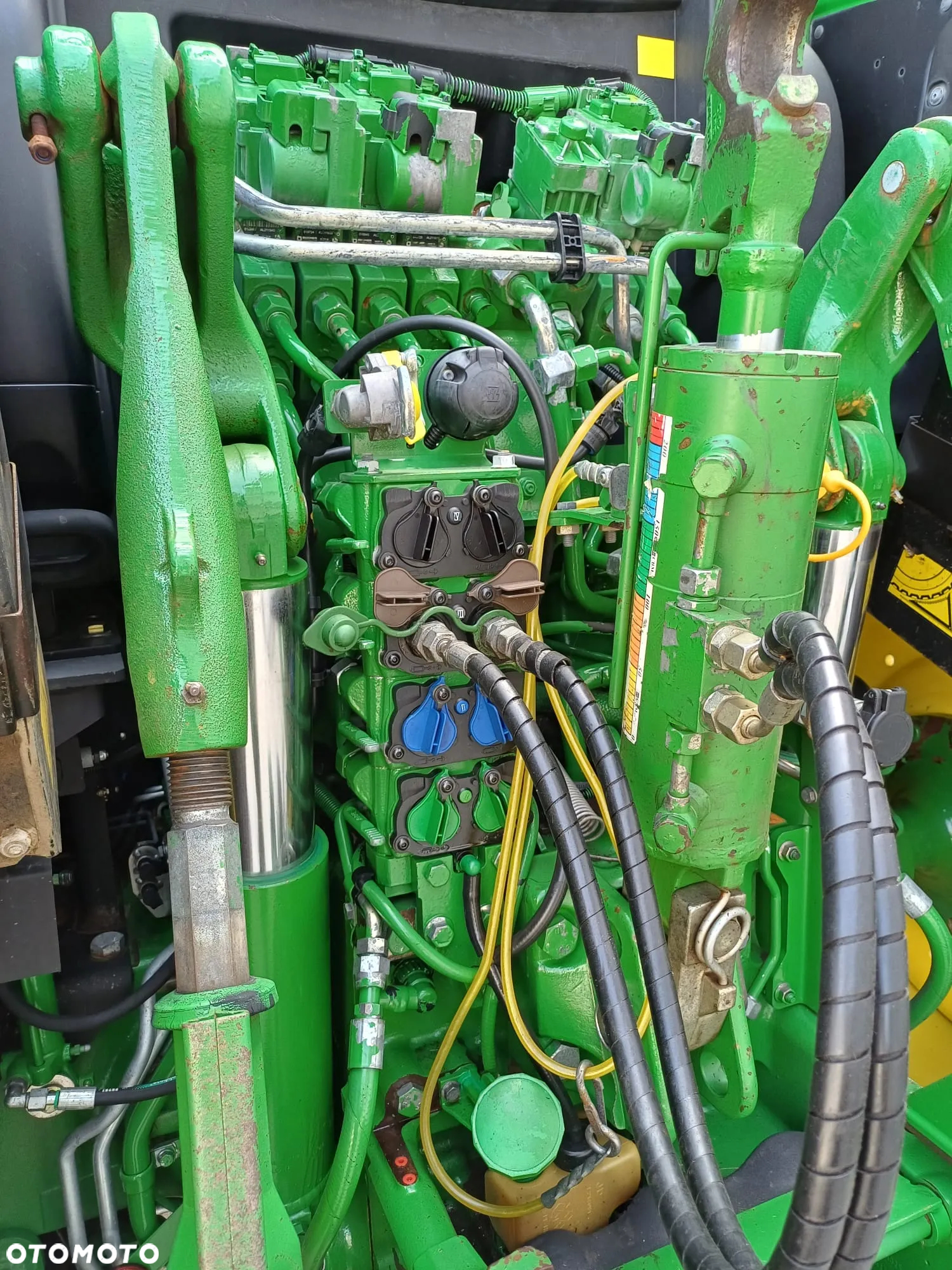 John Deere 6195R - 6