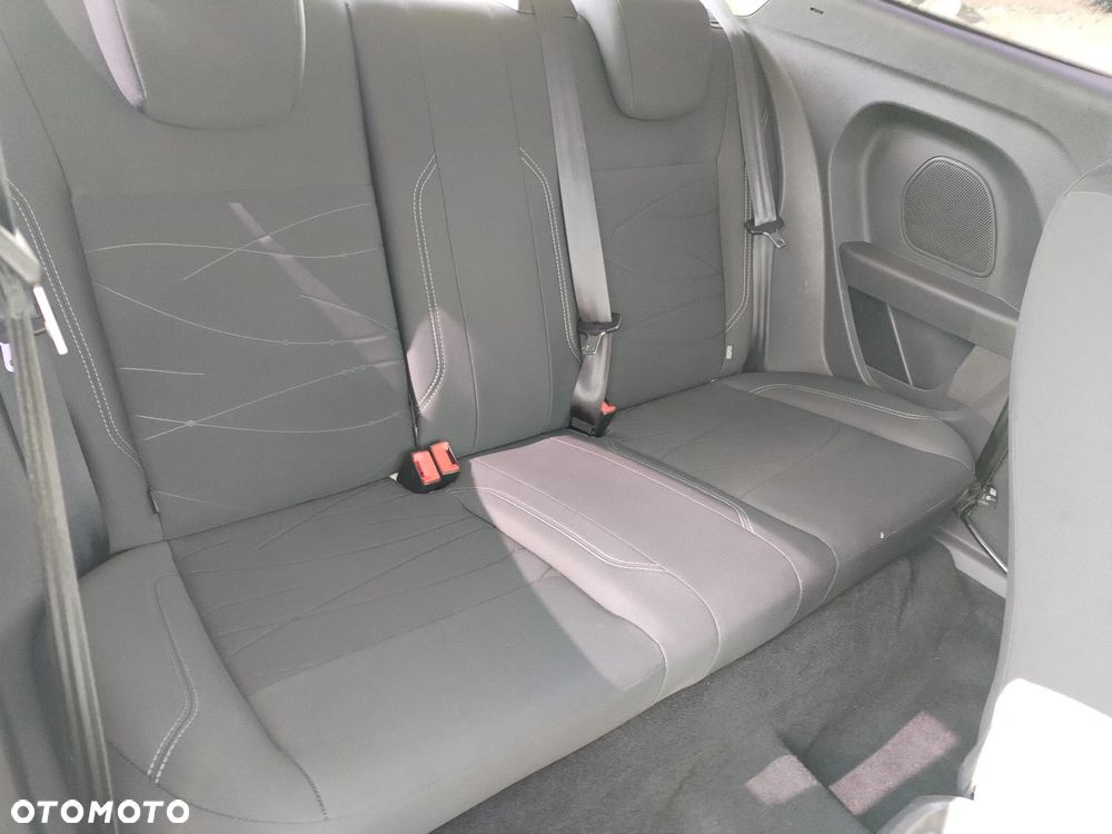 Ford Fiesta - 21
