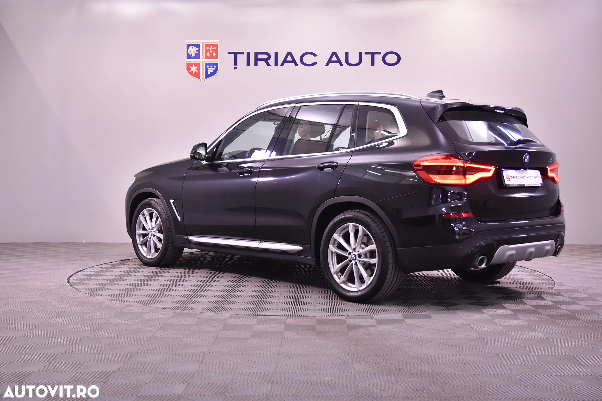 BMW X3 xDrive20d AT xLine - 3